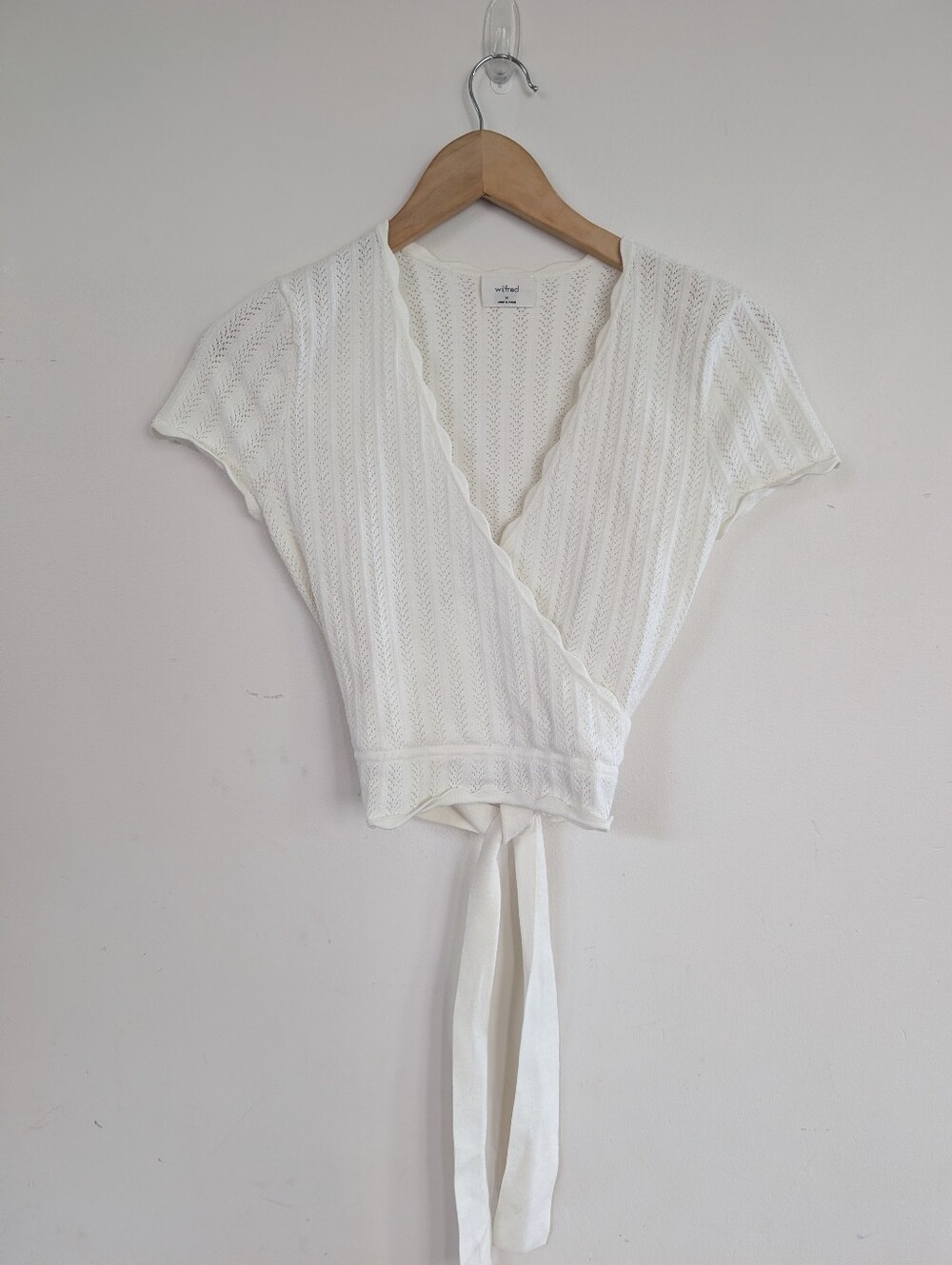 Aritzia Wilfred All Tied Up Scallop Edge Wrap Top White Eyelet M Medium - Picture 2 of 5